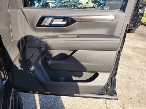 New 2026 Chevrolet Suburban Premier w/ Sun And Tow Package image 16