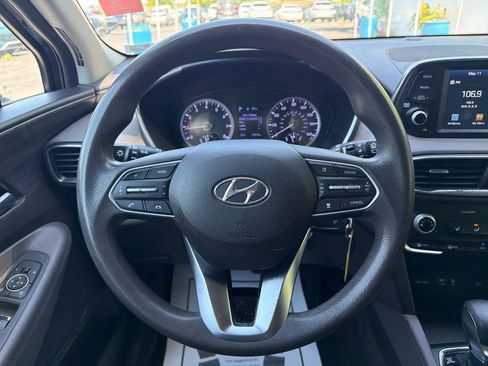 Used 2020 Hyundai Santa Fe SE FWD image 16