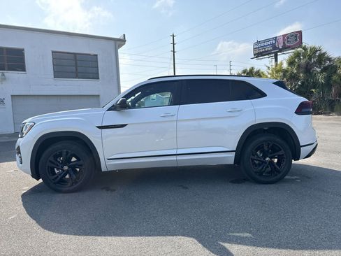 New 2026 Volkswagen Atlas Cross Sport SEL R-Line AWD/4WD image 3