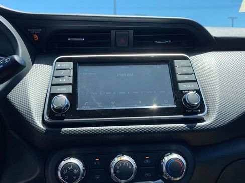 New 2025 Nissan Kicks Play S image 26