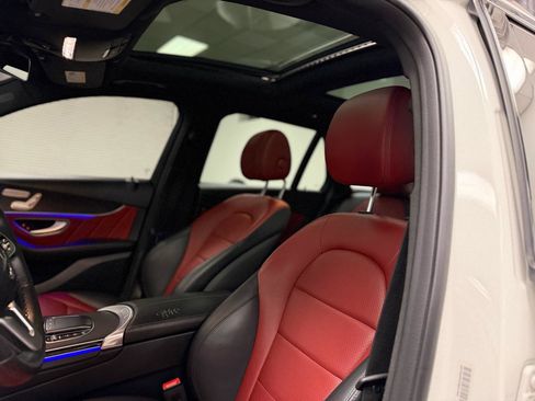 Used 2021 Mercedes-Benz GLC 300 4MATIC image 16