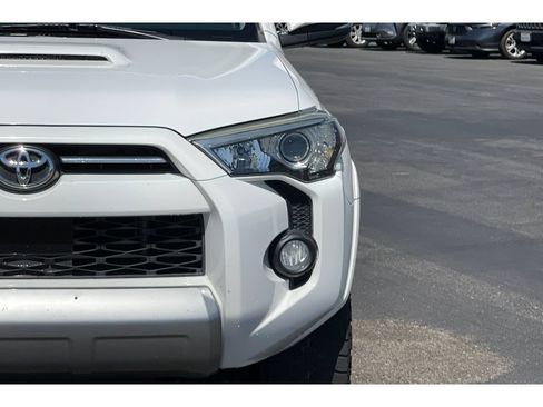 Used 2020 Toyota 4Runner TRD Off-Road Premium w/ Moonroof Package AWD/4WD image 20