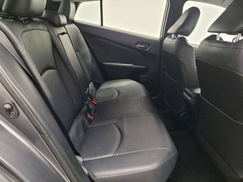 Used 2016 Toyota Prius Two FWD image 19