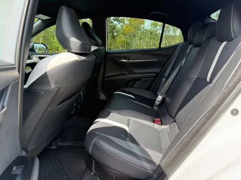 Used 2026 Toyota Camry SE image 11