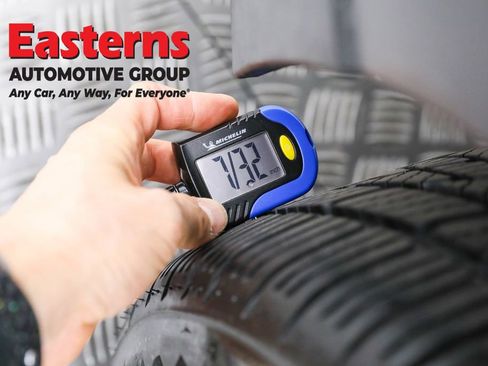 Used 2021 Toyota C-HR XLE image 29