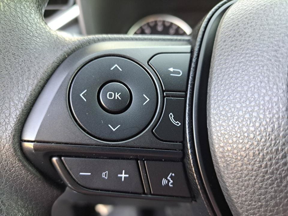 Used 2019 Toyota RAV4 XLE FWD image 36