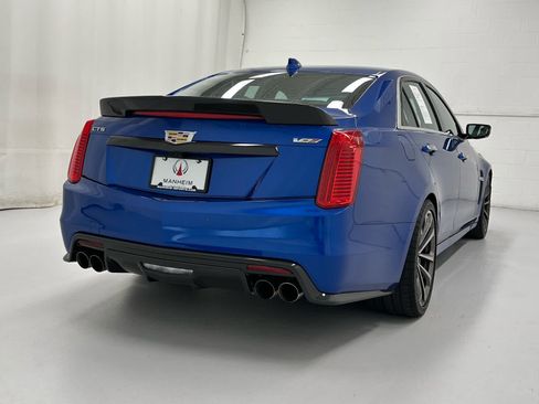Used 2018 Cadillac CTS V w/ Carbon Fiber Package RWD image 6