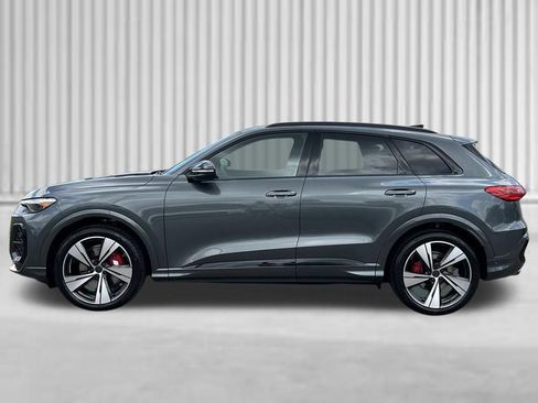New 2026 Audi SQ5 Premium Plus AWD/4WD image 2