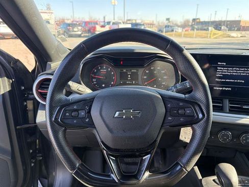 Used 2024 Chevrolet Trax RS w/ Driver Confidence Package image 34