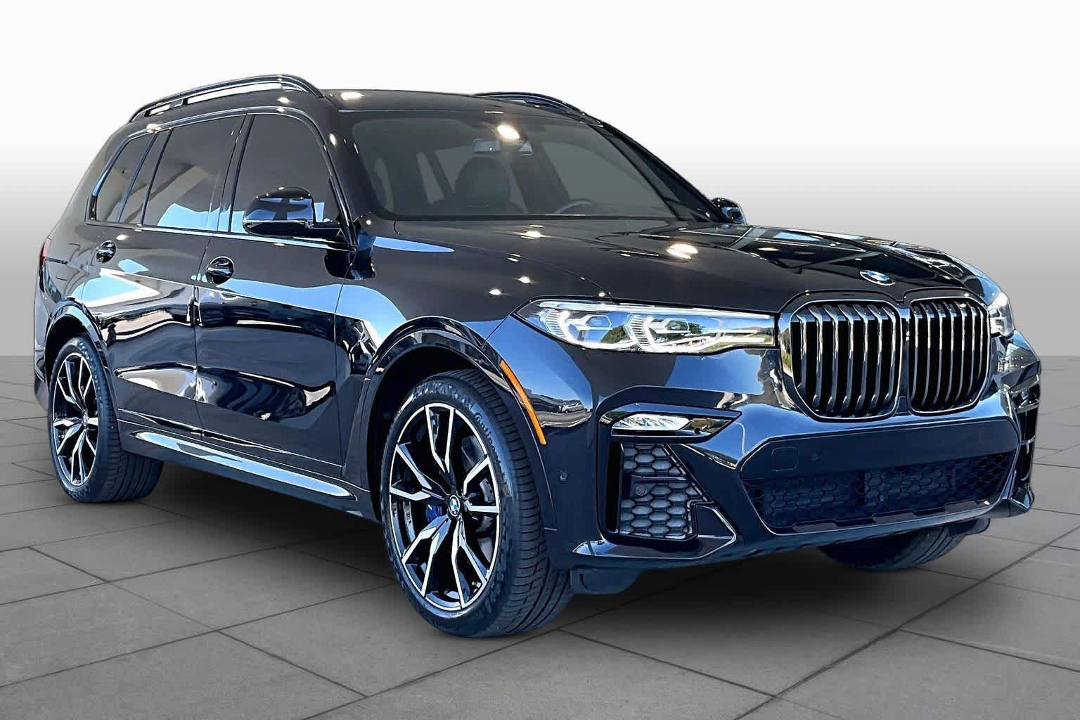 Used 2022 BMW X7 xDrive40i w/ M Sport Package AWD/4WD image 2