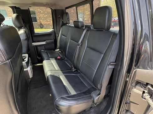 Used 2017 Ford F250 Lariat w/ Lariat Value Package AWD/4WD image 26