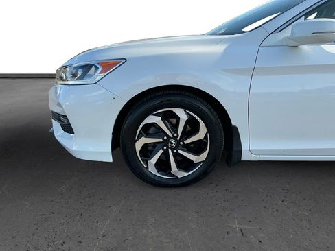 Used 2017 Honda Accord EX-L image 13