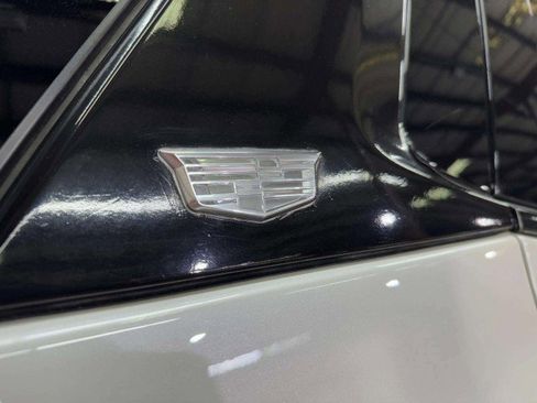 Used 2021 Cadillac Escalade Luxury image 26