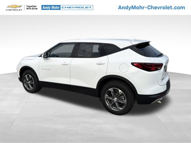 Used 2024 Chevrolet Blazer LT w/ Driver Confidence Package FWD image 3