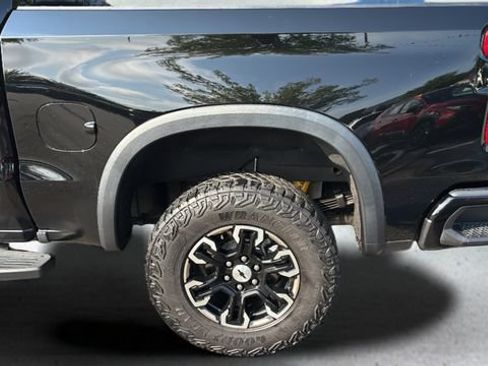 Used 2024 Chevrolet Silverado 1500 ZR2 w/ Technology Package AWD/4WD image 34