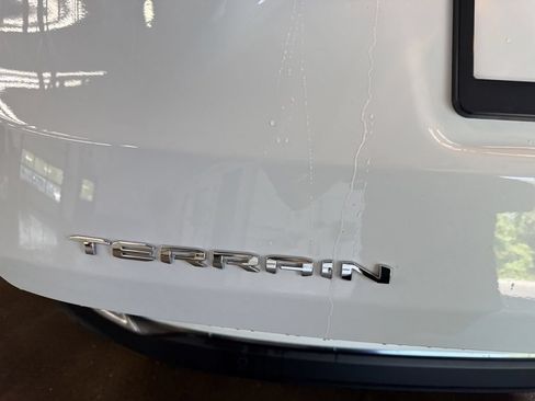 Used 2023 GMC Terrain AT4 w/ Tech Package AWD/4WD image 17