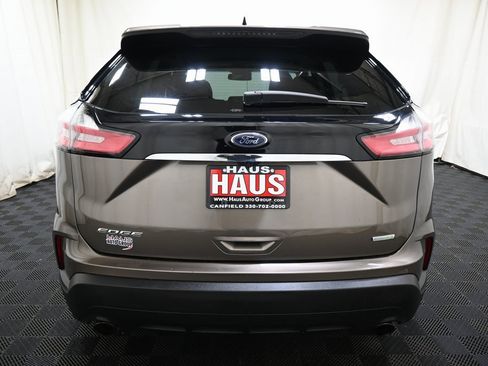 Used 2019 Ford Edge SE image 10