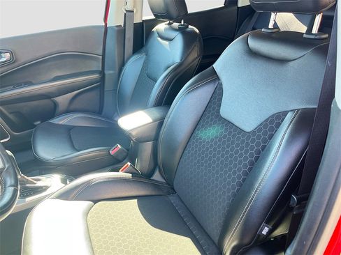 Used 2021 Jeep Compass Latitude w/ Convenience Group image 21