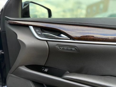 Used 2016 Cadillac XTS Luxury w/ Driver Awareness Package image 29