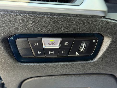 Used 2020 BMW 330i Sedan w/ Convenience Package RWD image 46