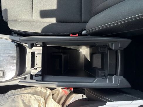 Used 2024 Nissan Rogue S FWD image 20