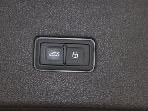 Used 2022 Audi RS Q8 image 49