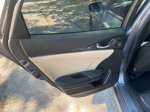 Used 2018 Honda Civic EX image 20