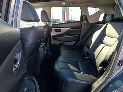 Used 2023 Nissan Murano SV image 10