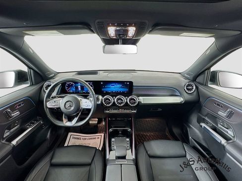 Used 2023 Mercedes-Benz EQB 350 4MATIC SUV image 29