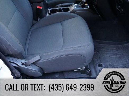 Used 2020 Jeep Wrangler Unlimited Willys image 38