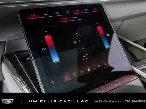 Certified 2025 Cadillac Escalade V AWD/4WD image 18