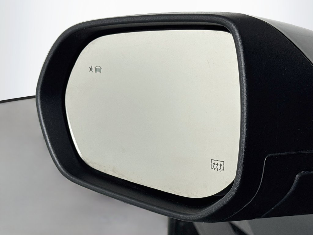 Used 2025 Chevrolet Equinox LT w/ Convenience Package II FWD image 16