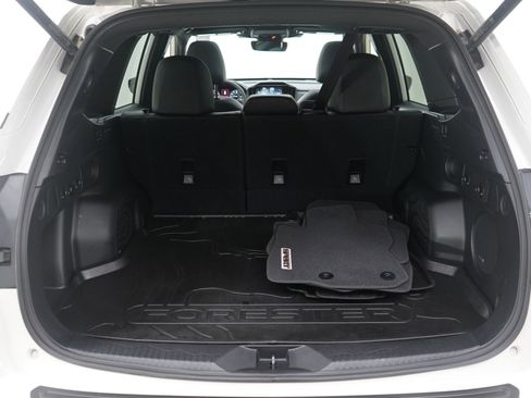 Used 2025 Subaru Forester Sport image 18