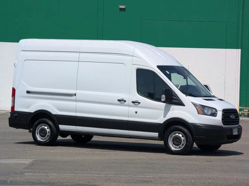Used 2019 Ford Transit 250 148 High Roof RWD image 1
