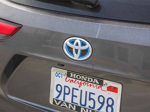 Used 2023 Toyota Highlander Limited image 11