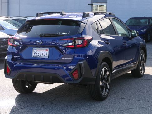 Used 2025 Subaru Crosstrek 2.5i Limited w/ Crosstrek Mirror Package image 6