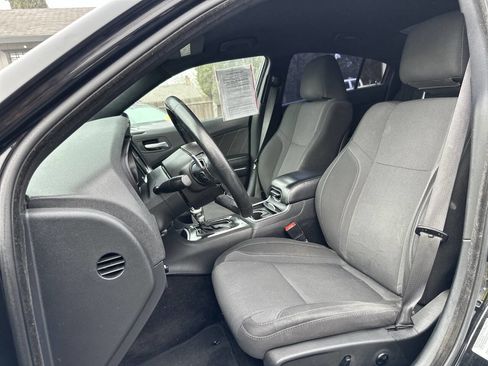 Used 2015 Dodge Charger R/T image 16