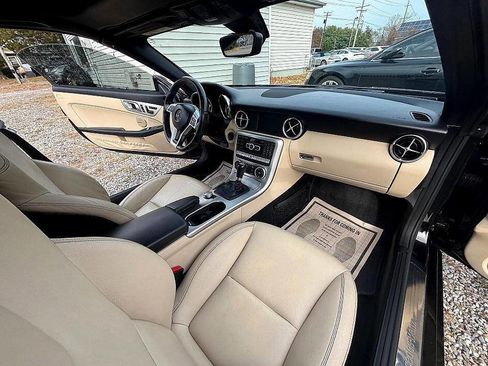 Used 2012 Mercedes-Benz SLK 350 w/ Premium I Pkg image 15