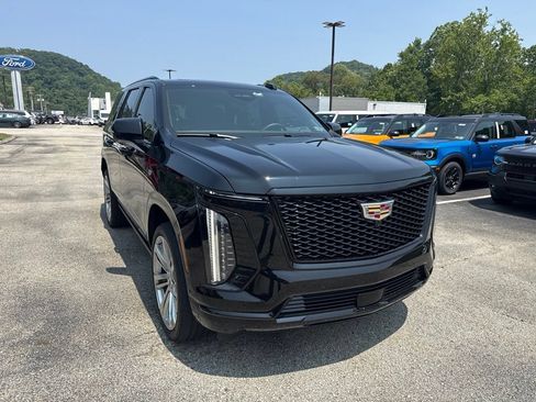 Used 2025 Cadillac Escalade Sport Platinum AWD/4WD image 1