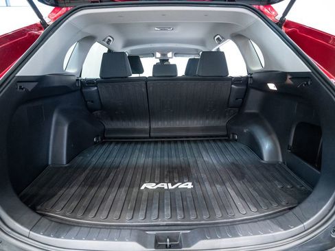 Certified 2020 Toyota RAV4 LE w/ All Weather Liner Package image 33