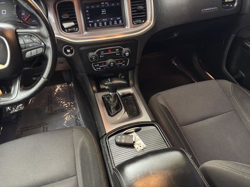 Used 2019 Dodge Charger SXT w/ Blacktop Package image 30