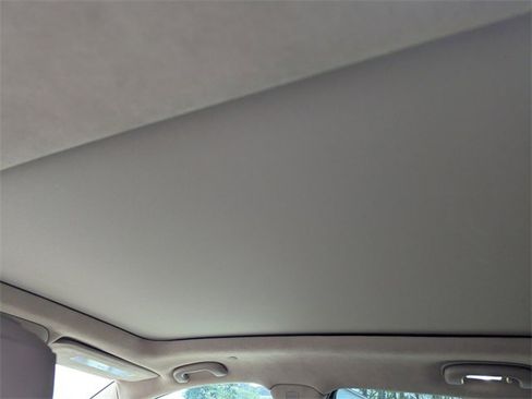 Used 2022 Cadillac XT5 Premium Luxury w/ Platinum Package image 13