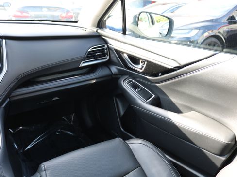 Used 2020 Subaru Outback Limited image 33