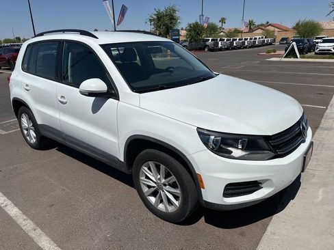 Used 2017 Volkswagen Tiguan Limited w/ Premium Package FWD image 8