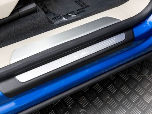 Used 2019 Lamborghini Urus image 56