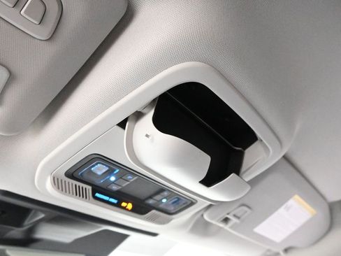 Used 2024 Ford Mustang Mach-E Select image 27