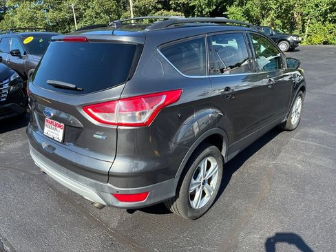 Used 2015 Ford Escape SE w/ Equipment Group 201A AWD/4WD image 8