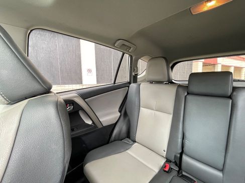 Used 2014 Toyota RAV4 Limited AWD/4WD image 53