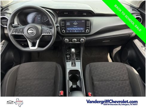 Used 2024 Nissan Kicks SV FWD image 11