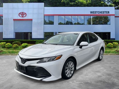 Used 2020 Toyota Camry LE w/ Carpet Mat Package image 4